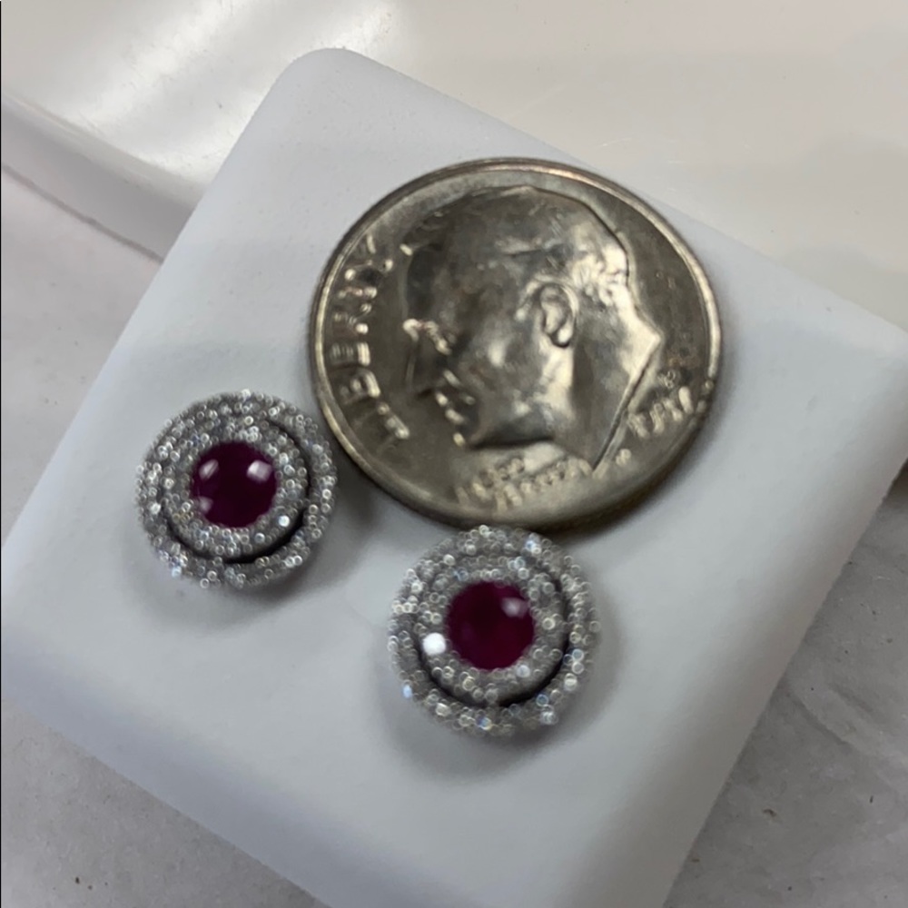 New 14k Solid Gold Stud Earrings - image 5